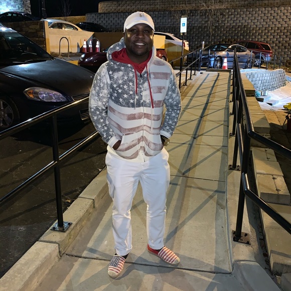 Meet your Posher, Dyan - Picture 4 of 4